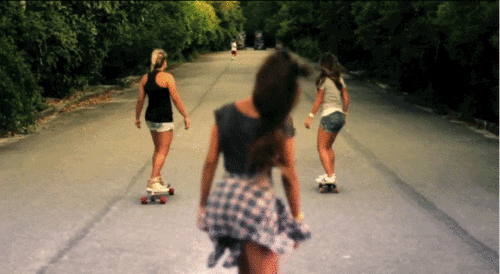 Animation: Girls skateboarding